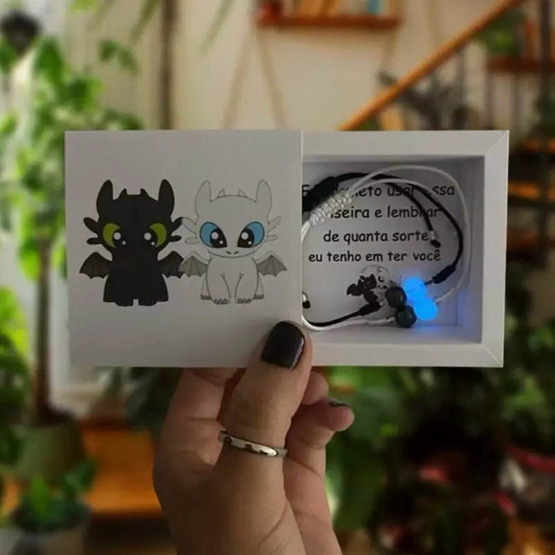 Kit Pulseiras Como Treinar Seu Dragão Banguela E Fúria Da Luz Magnética E Brilha No Escuro Casal Amizade